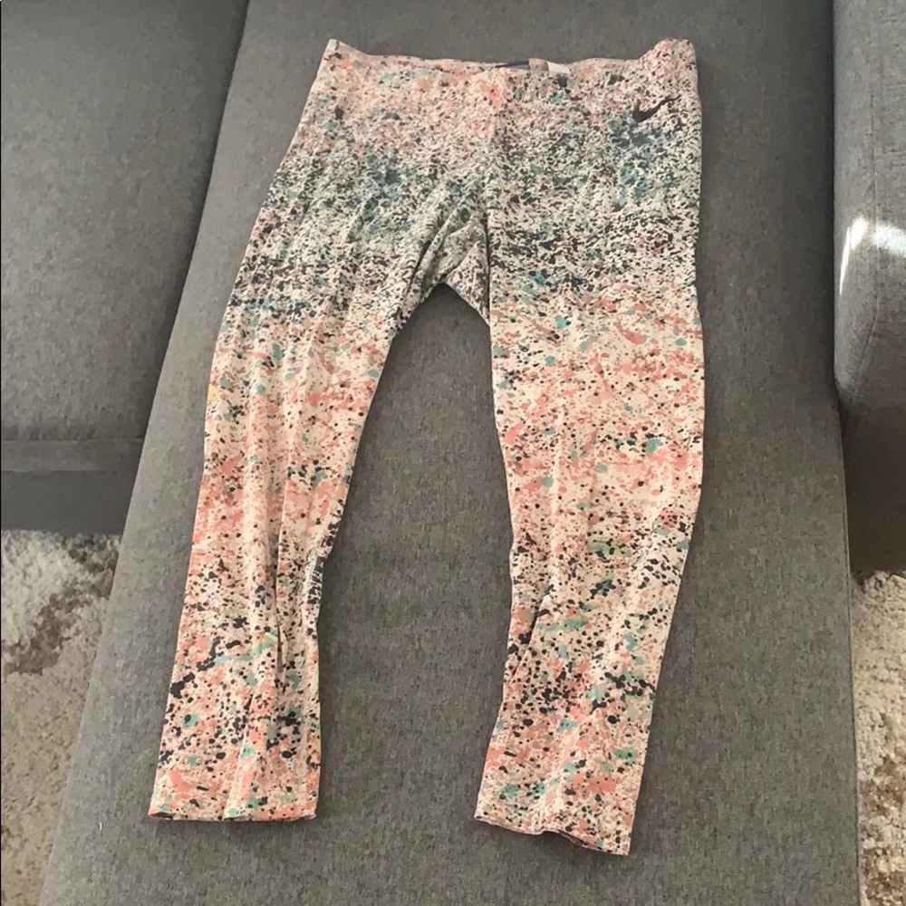 Nike cropped splatter leggings